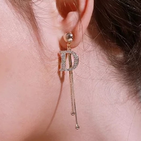 Earring - Picture 2 of 2